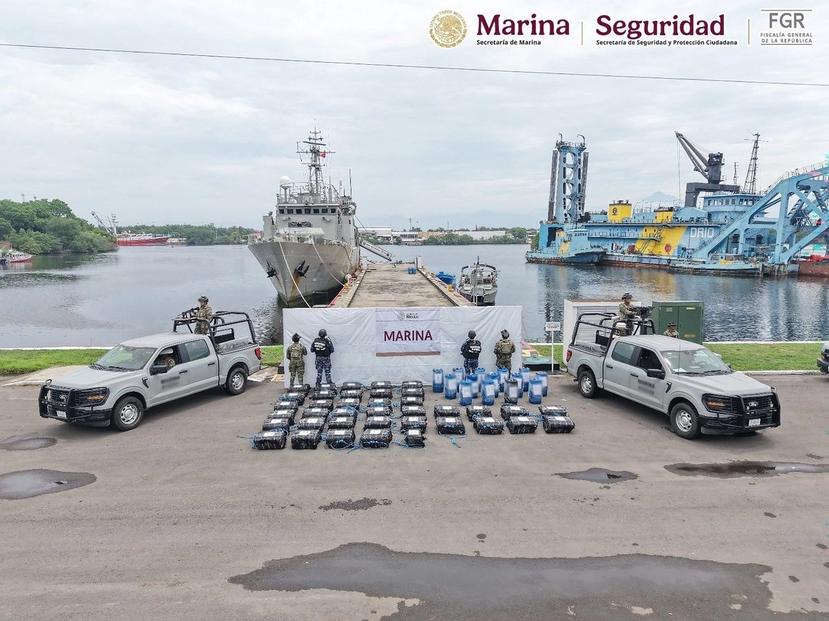 la-marina-detiene-en-chiapas-a-tres-personas-y-asegura-embarcacion-con-mas-de-una-tonelada-de-cocaina_2970bc61-bb8d-476c-9960-fedcf81896b7_medialjnimgndimage=fullsize